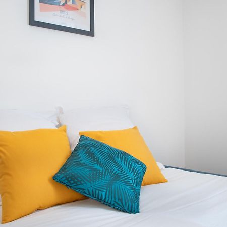 L'Appartement Des Ducs Avec Baignoire Double Нант Экстерьер фото