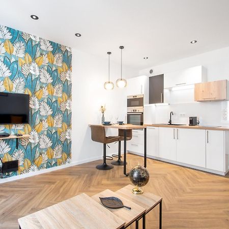 L'Appartement Des Ducs Avec Baignoire Double Нант Экстерьер фото