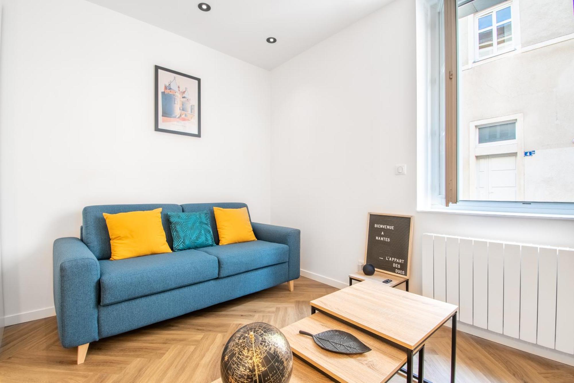 L'Appartement Des Ducs Avec Baignoire Double Нант Экстерьер фото